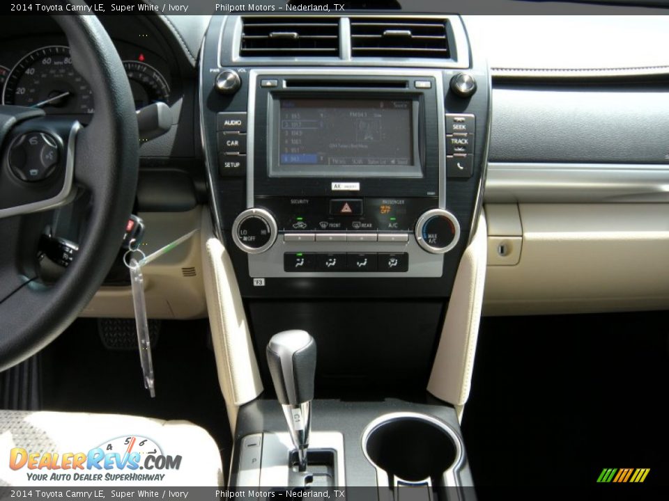 2014 Toyota Camry LE Super White / Ivory Photo #26
