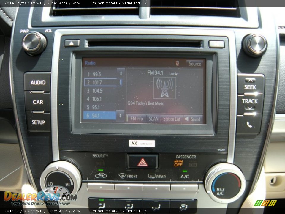 2014 Toyota Camry LE Super White / Ivory Photo #27