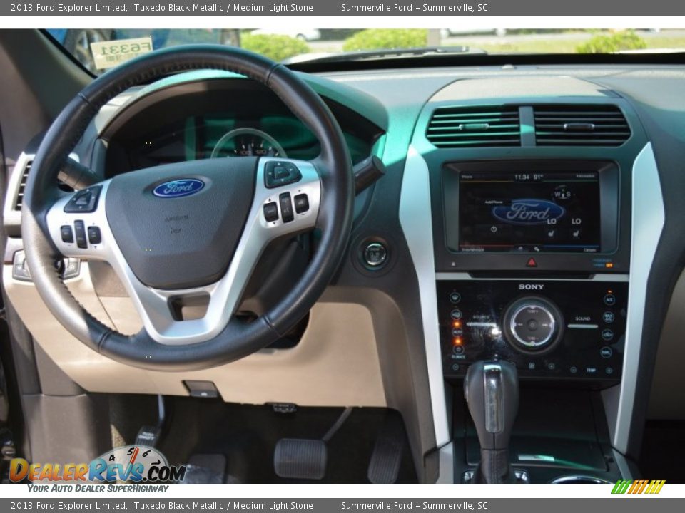 2013 Ford Explorer Limited Tuxedo Black Metallic / Medium Light Stone Photo #17