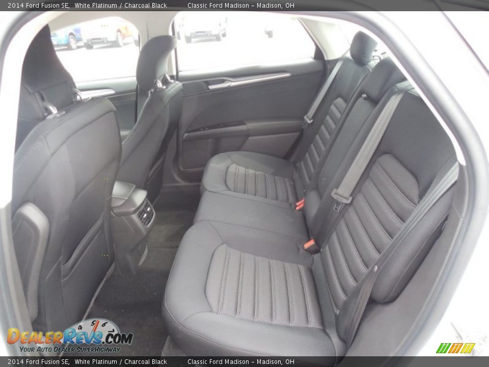 2014 Ford Fusion SE White Platinum / Charcoal Black Photo #4