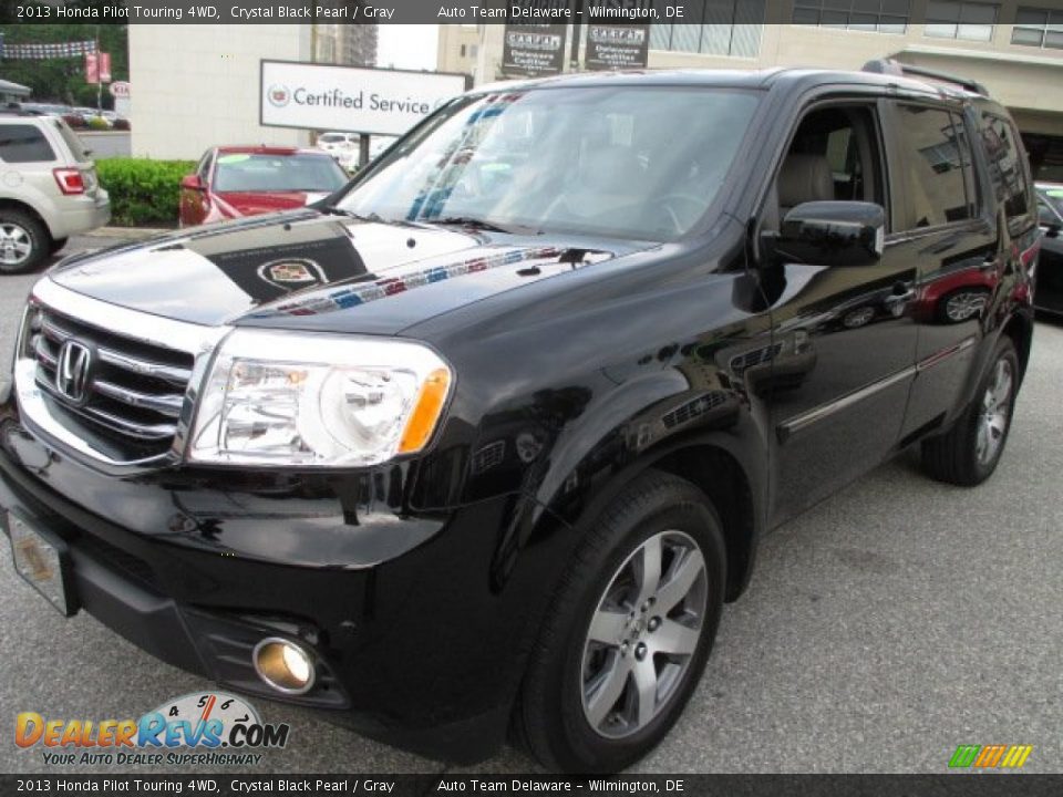 2013 Honda Pilot Touring 4WD Crystal Black Pearl / Gray Photo #2