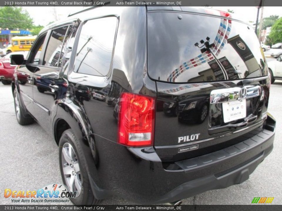 2013 Honda Pilot Touring 4WD Crystal Black Pearl / Gray Photo #4