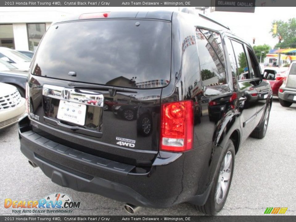 2013 Honda Pilot Touring 4WD Crystal Black Pearl / Gray Photo #6