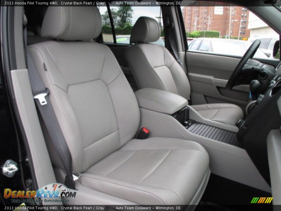 2013 Honda Pilot Touring 4WD Crystal Black Pearl / Gray Photo #17