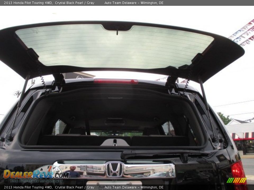 2013 Honda Pilot Touring 4WD Crystal Black Pearl / Gray Photo #27