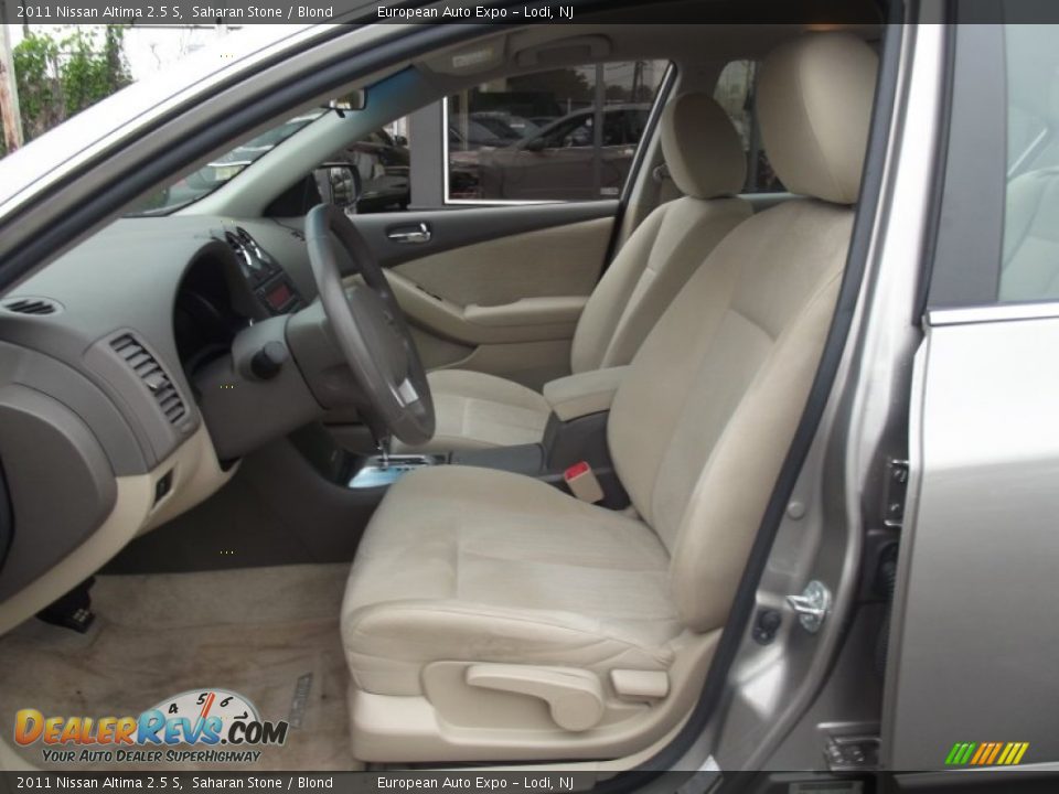 2011 Nissan Altima 2.5 S Saharan Stone / Blond Photo #8