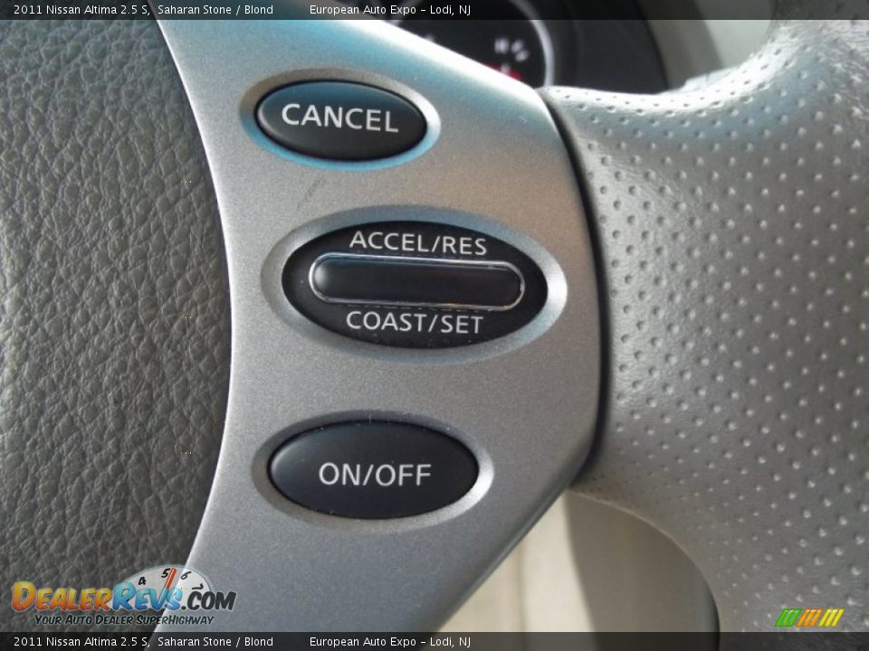 2011 Nissan Altima 2.5 S Saharan Stone / Blond Photo #17