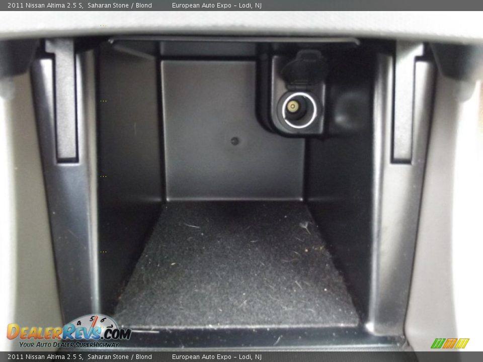 2011 Nissan Altima 2.5 S Saharan Stone / Blond Photo #22