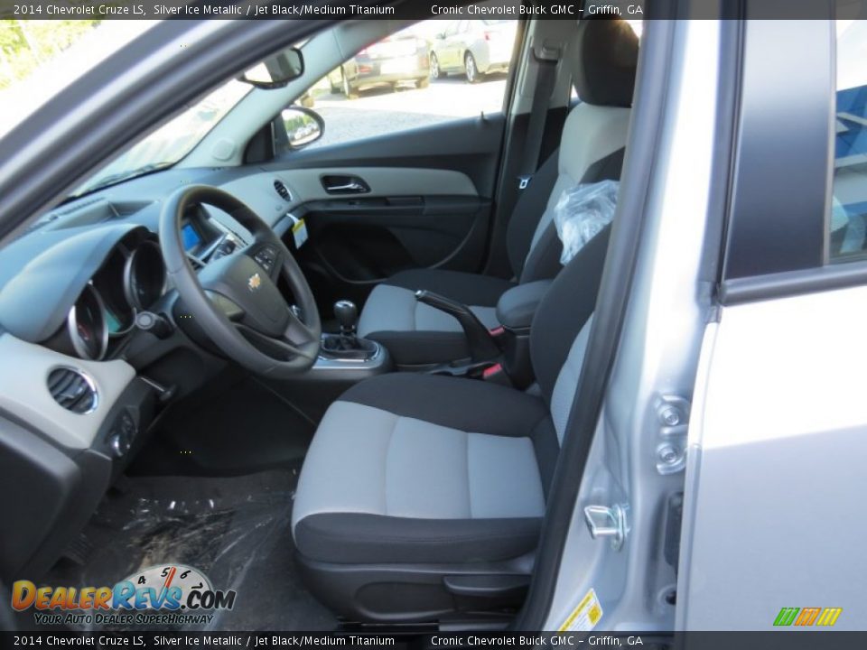 2014 Chevrolet Cruze LS Silver Ice Metallic / Jet Black/Medium Titanium Photo #10