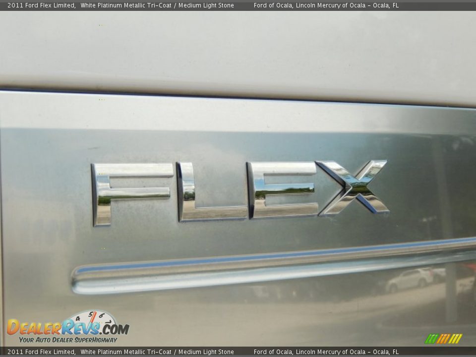 2011 Ford Flex Limited White Platinum Metallic Tri-Coat / Medium Light Stone Photo #9