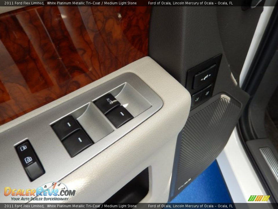 2011 Ford Flex Limited White Platinum Metallic Tri-Coat / Medium Light Stone Photo #15