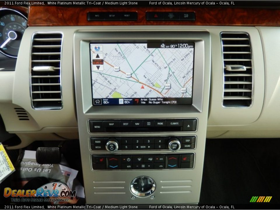 2011 Ford Flex Limited White Platinum Metallic Tri-Coat / Medium Light Stone Photo #24