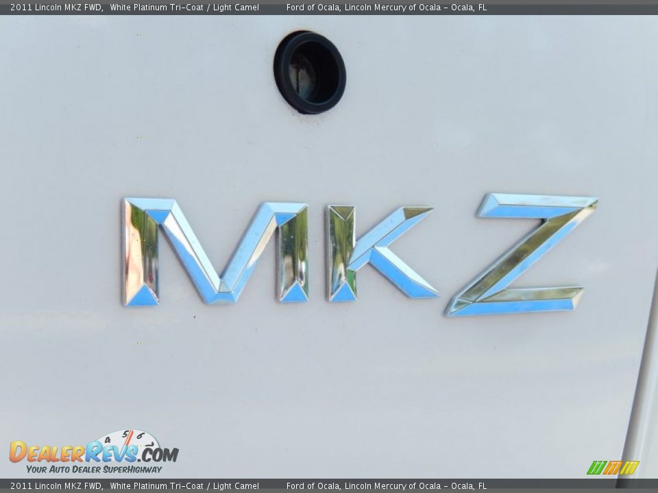 2011 Lincoln MKZ FWD White Platinum Tri-Coat / Light Camel Photo #9