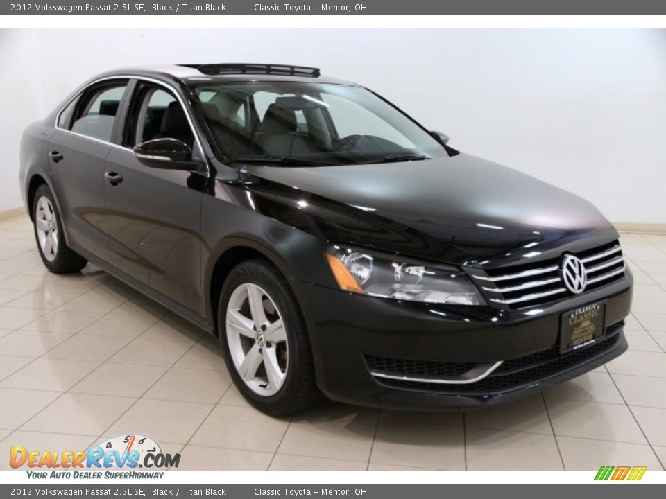 2012 Volkswagen Passat 2.5L SE Black / Titan Black Photo #1