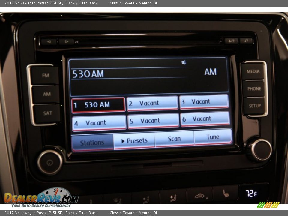 Controls of 2012 Volkswagen Passat 2.5L SE Photo #10