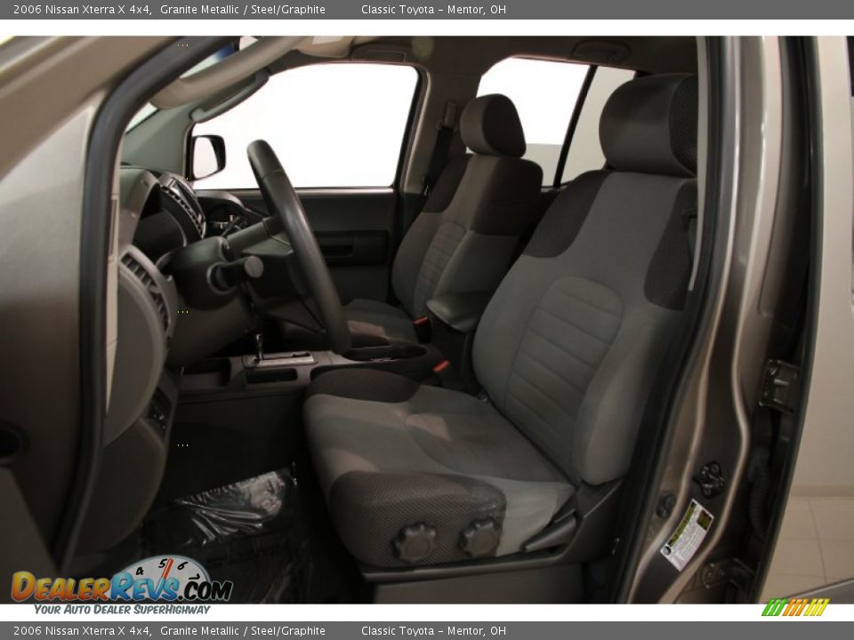 Front Seat of 2006 Nissan Xterra X 4x4 Photo #5