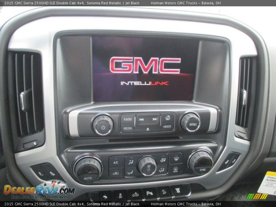 Controls of 2015 GMC Sierra 2500HD SLE Double Cab 4x4 Photo #9