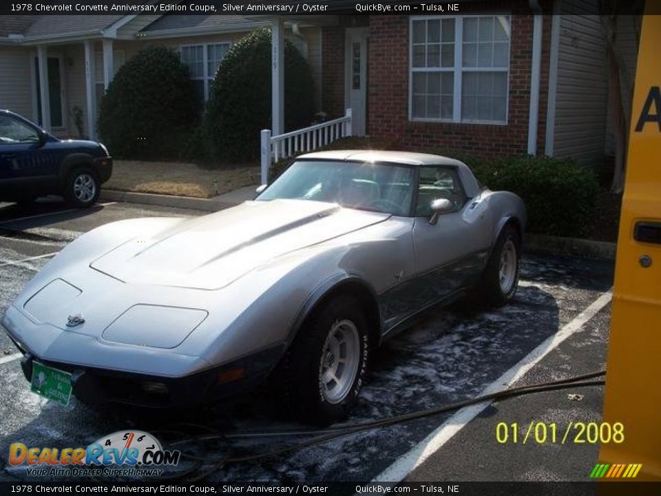 1978 Chevrolet Corvette Anniversary Edition Coupe Silver Anniversary / Oyster Photo #2
