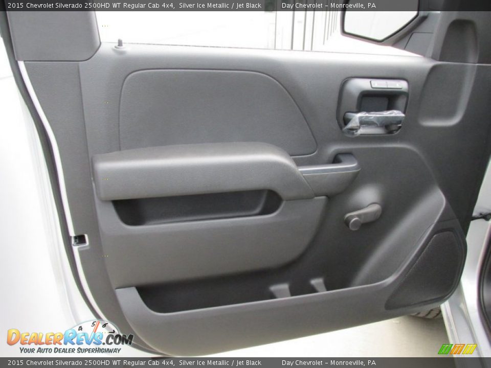2015 Chevrolet Silverado 2500HD WT Regular Cab 4x4 Silver Ice Metallic / Jet Black Photo #12
