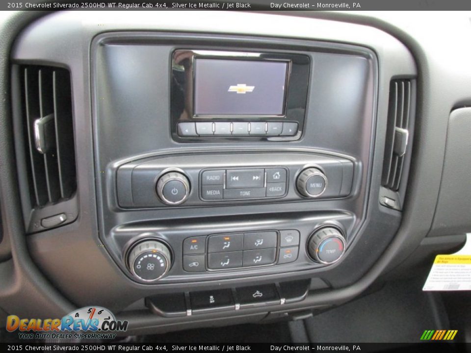 2015 Chevrolet Silverado 2500HD WT Regular Cab 4x4 Silver Ice Metallic / Jet Black Photo #17