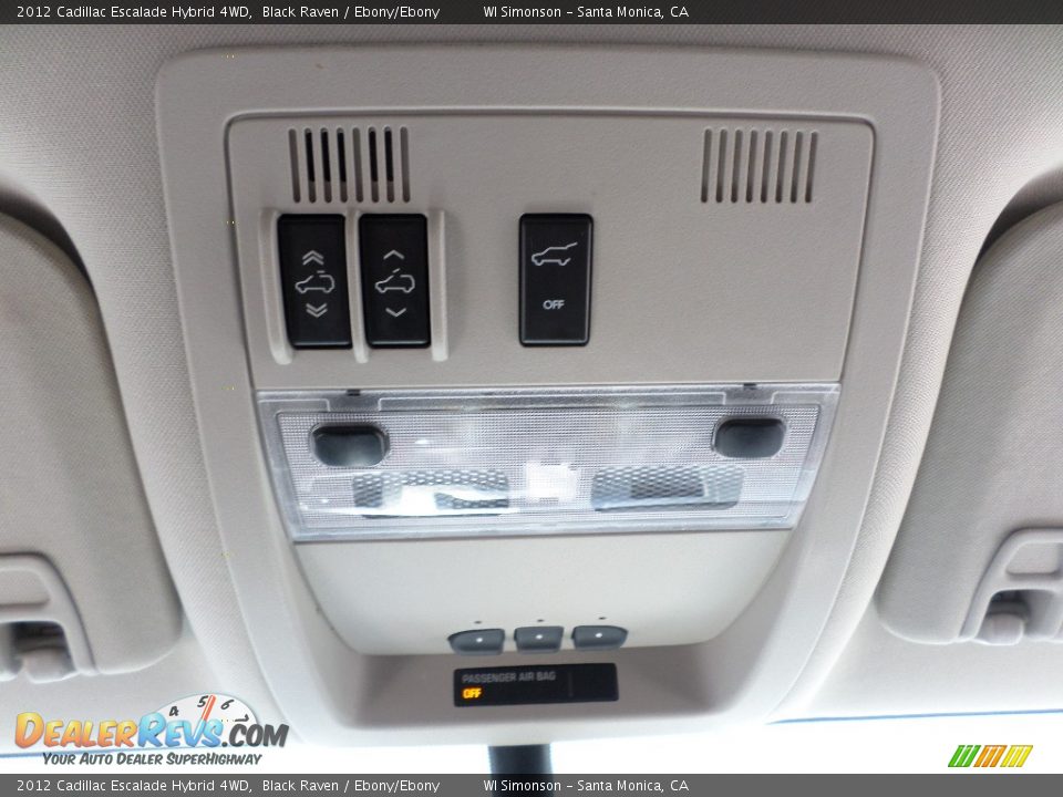 Controls of 2012 Cadillac Escalade Hybrid 4WD Photo #17