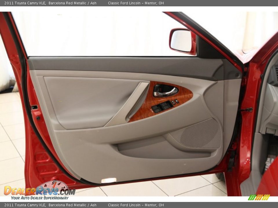 2011 Toyota Camry XLE Barcelona Red Metallic / Ash Photo #4