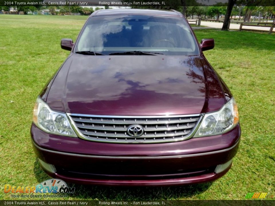 2004 Toyota Avalon XLS Cassis Red Pearl / Ivory Photo #16