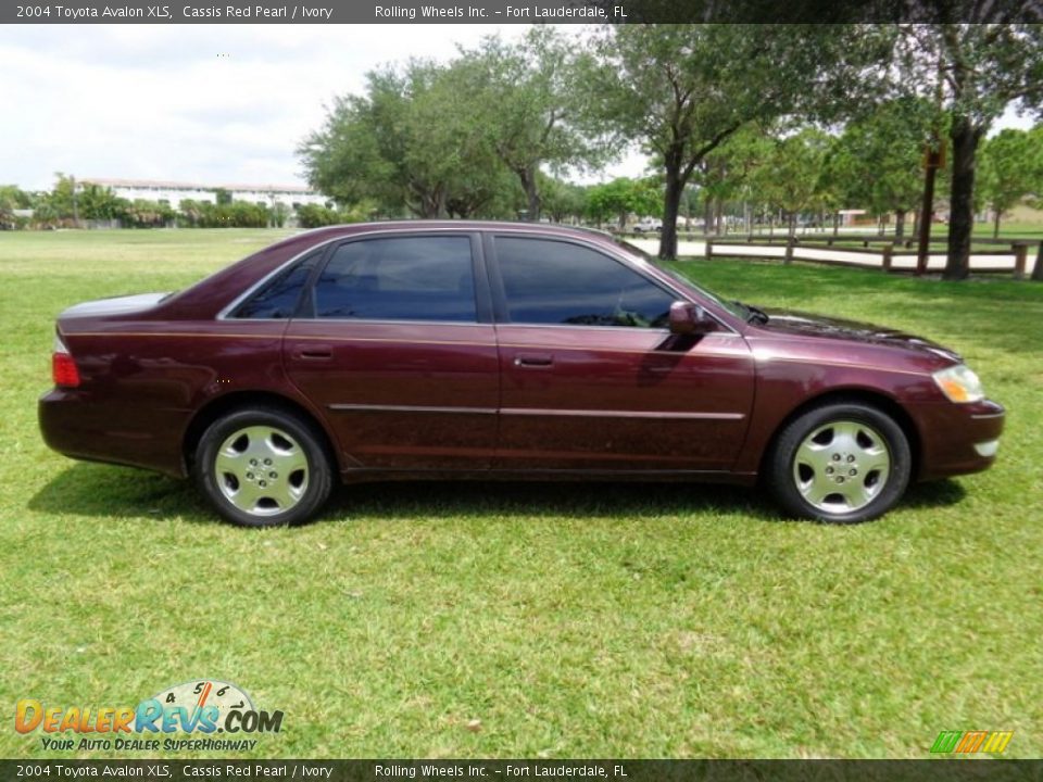 2004 Toyota Avalon XLS Cassis Red Pearl / Ivory Photo #20