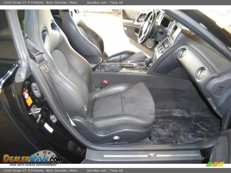 2009 Nissan GT-R Premium Black Obsidian / Black Photo #12