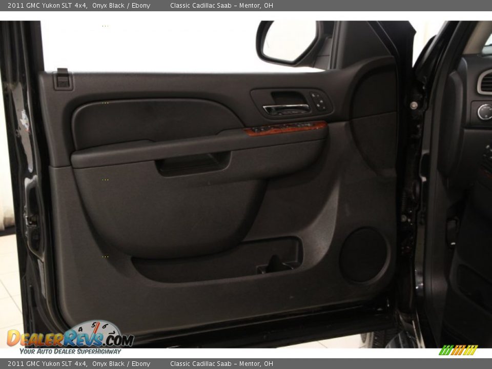2011 GMC Yukon SLT 4x4 Onyx Black / Ebony Photo #4