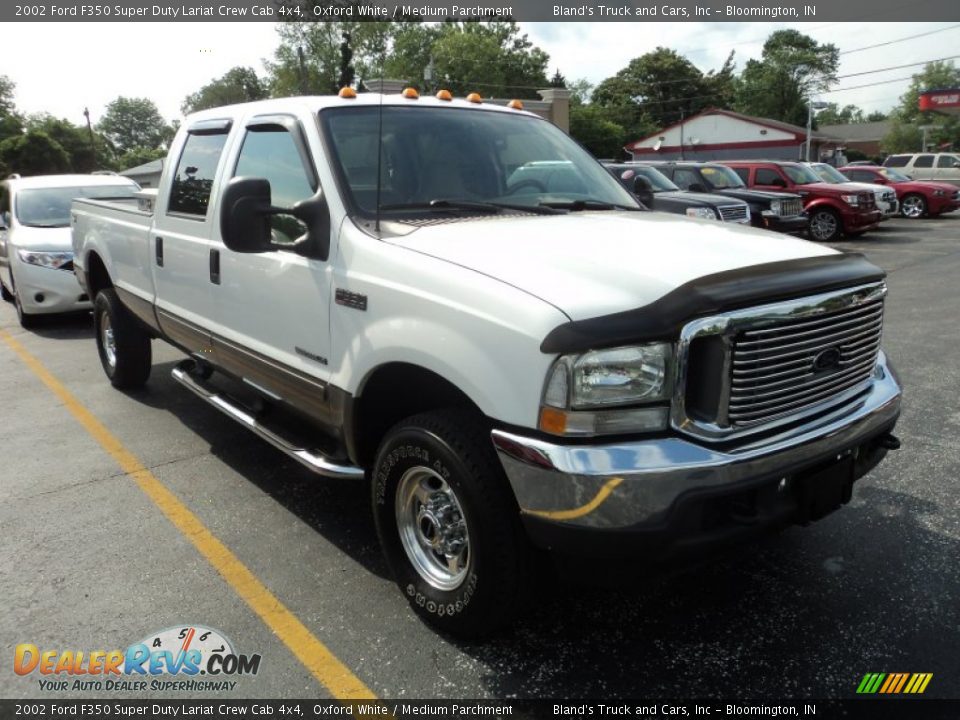 2002 Ford F350 Super Duty Lariat Crew Cab 4x4 Oxford White / Medium Parchment Photo #2