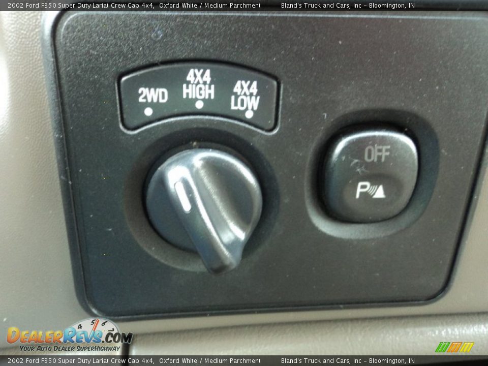 2002 Ford F350 Super Duty Lariat Crew Cab 4x4 Oxford White / Medium Parchment Photo #14