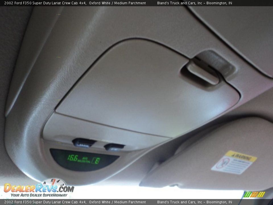 2002 Ford F350 Super Duty Lariat Crew Cab 4x4 Oxford White / Medium Parchment Photo #17