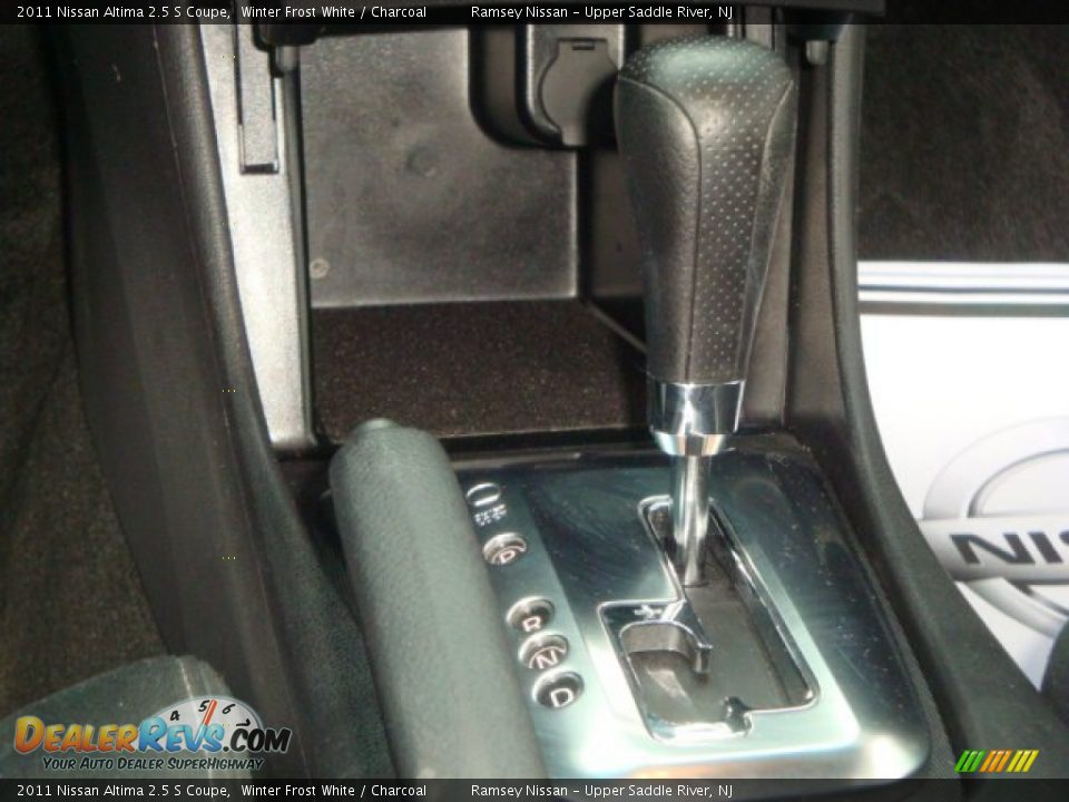 2011 Nissan Altima 2.5 S Coupe Winter Frost White / Charcoal Photo #19
