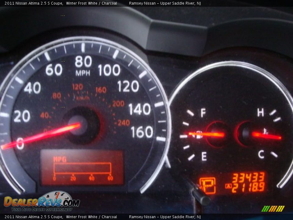 2011 Nissan Altima 2.5 S Coupe Winter Frost White / Charcoal Photo #21