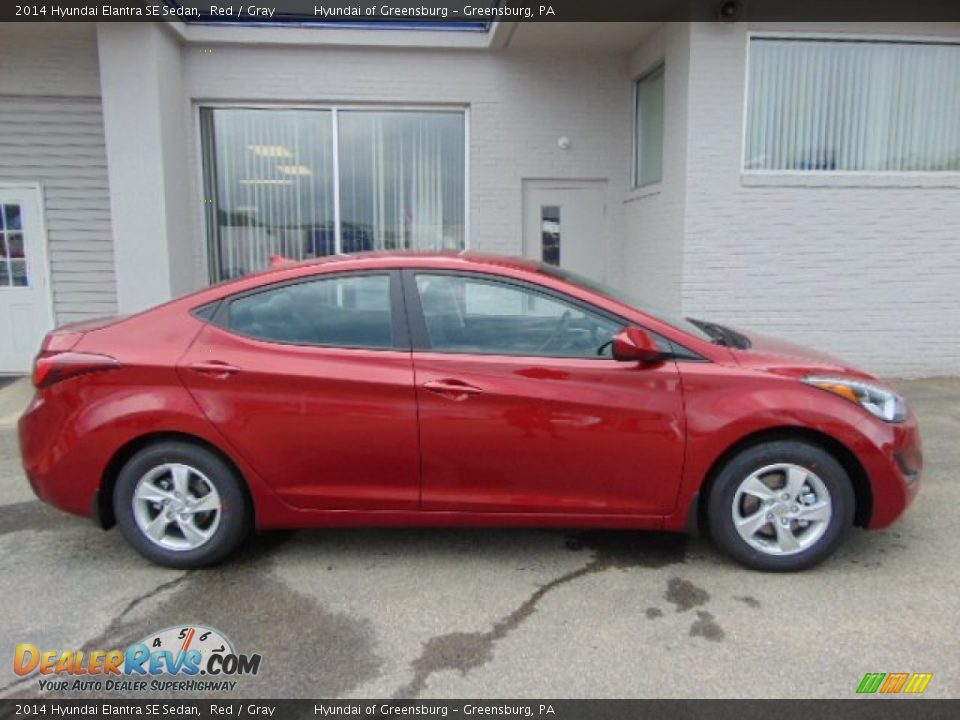 2014 Hyundai Elantra SE Sedan Red / Gray Photo #2