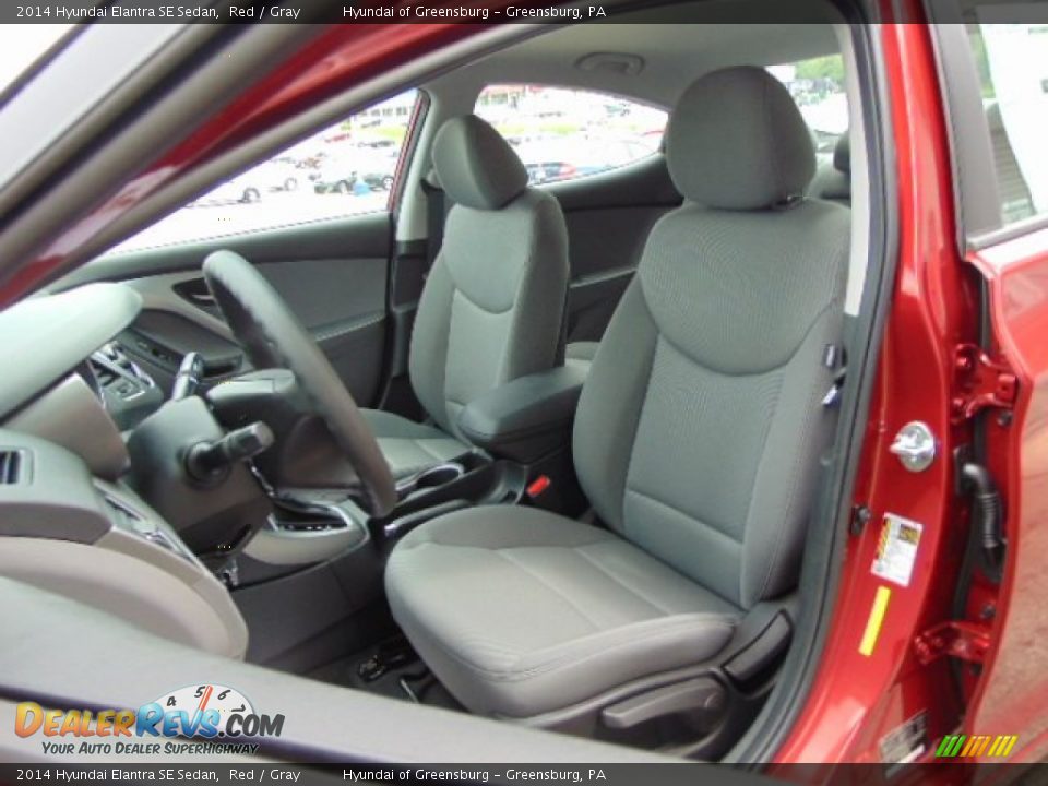 2014 Hyundai Elantra SE Sedan Red / Gray Photo #9