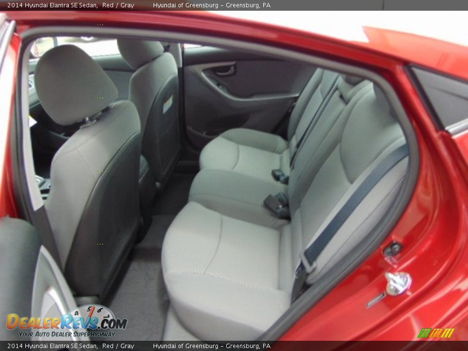 2014 Hyundai Elantra SE Sedan Red / Gray Photo #13