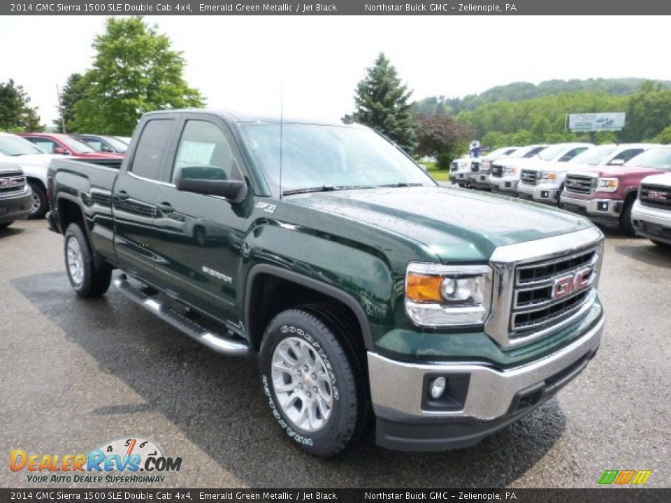 Front 3/4 View of 2014 GMC Sierra 1500 SLE Double Cab 4x4 Photo #3