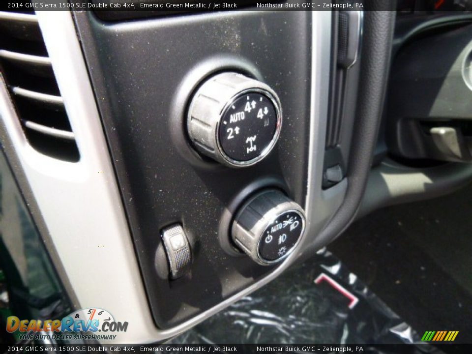 2014 GMC Sierra 1500 SLE Double Cab 4x4 Emerald Green Metallic / Jet Black Photo #15
