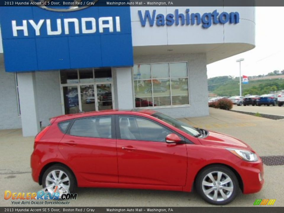 2013 Hyundai Accent SE 5 Door Boston Red / Gray Photo #2