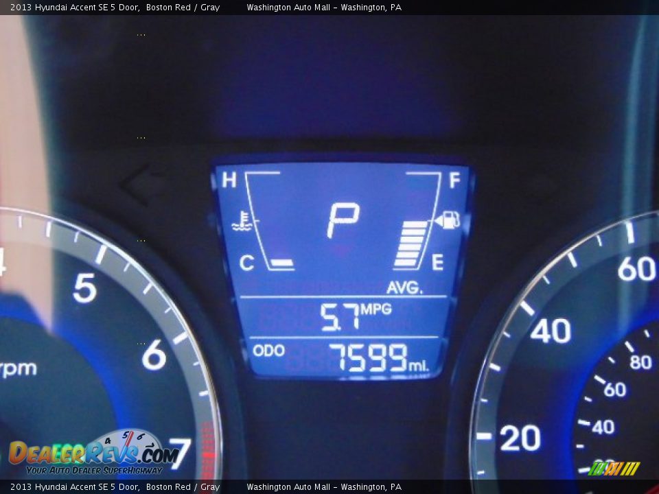 2013 Hyundai Accent SE 5 Door Boston Red / Gray Photo #20