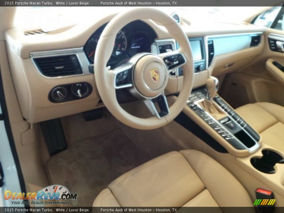 Luxor Beige Interior - 2015 Porsche Macan Turbo Photo #10