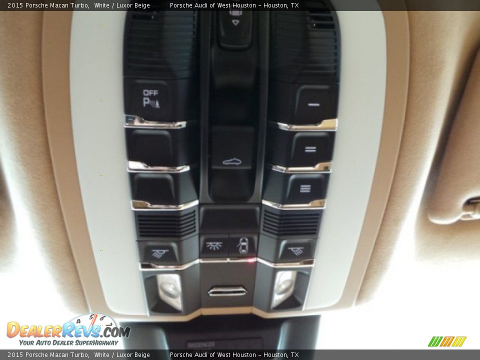 2015 Porsche Macan Turbo White / Luxor Beige Photo #15