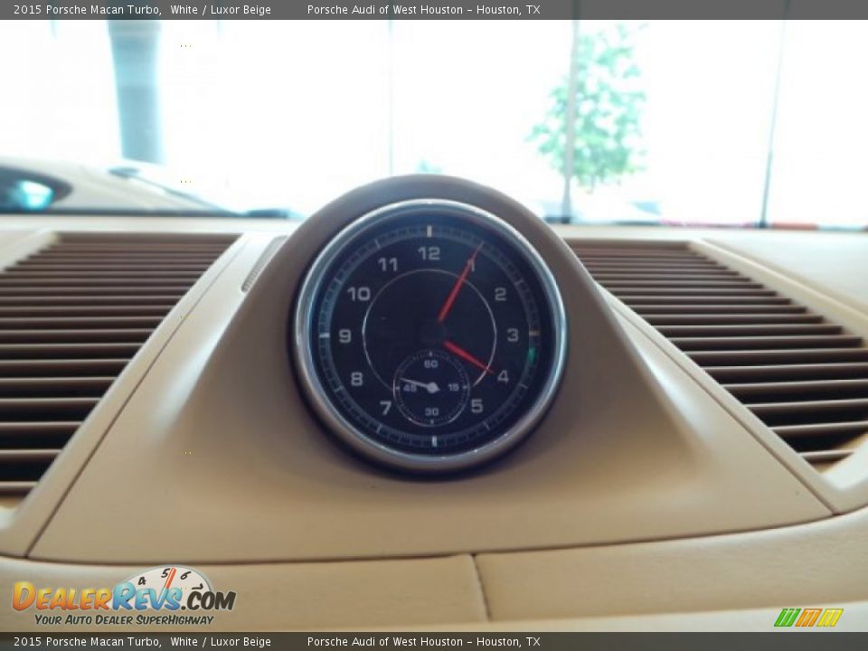 2015 Porsche Macan Turbo Gauges Photo #17