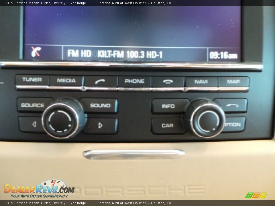 2015 Porsche Macan Turbo White / Luxor Beige Photo #18