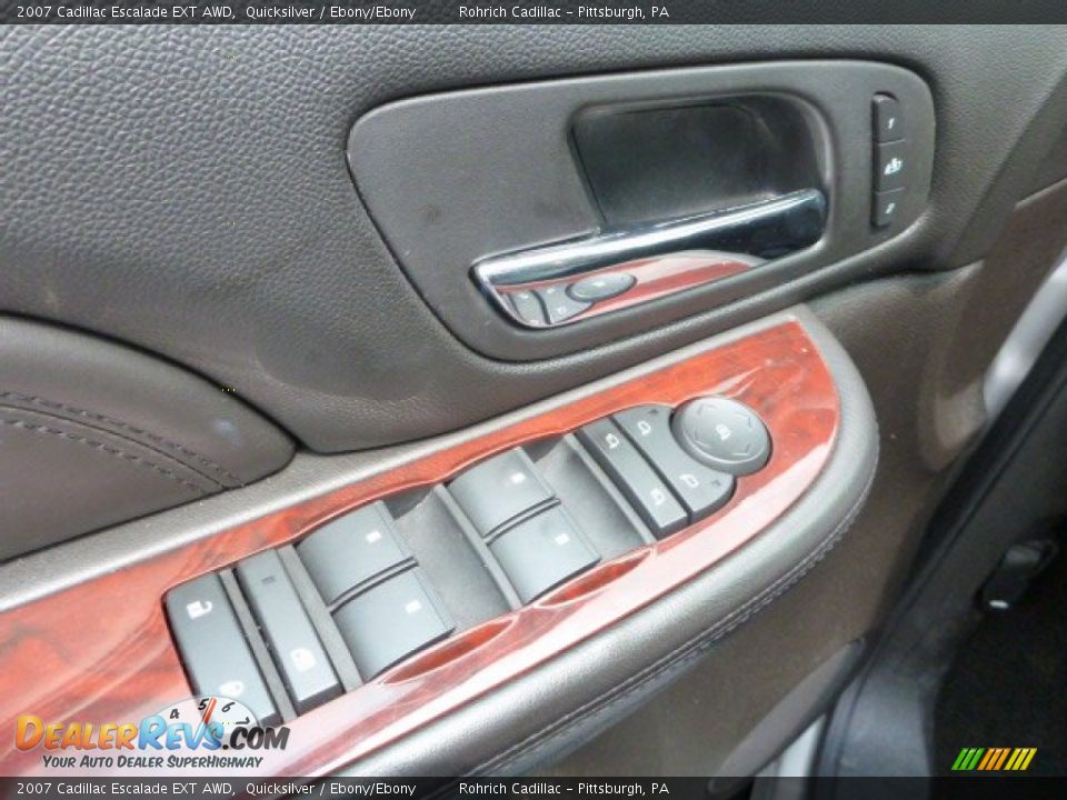 2007 Cadillac Escalade EXT AWD Quicksilver / Ebony/Ebony Photo #2