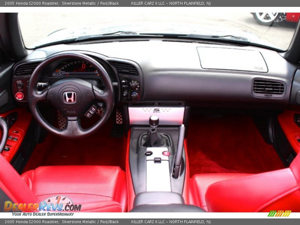 2005 Honda S2000 Roadster Silverstone Metallic / Red/Black Photo #8