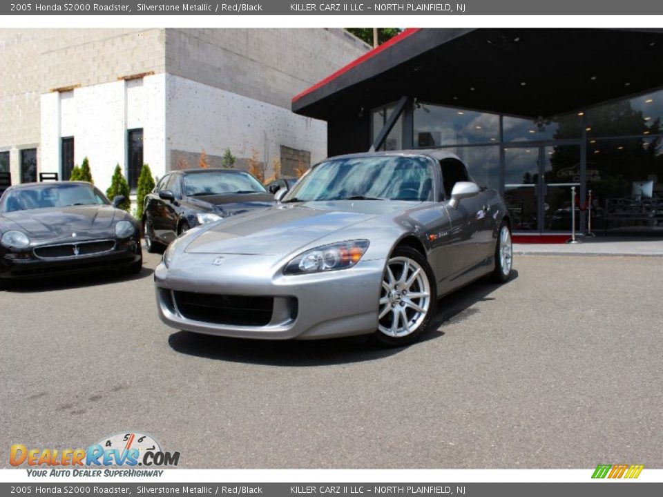 2005 Honda S2000 Roadster Silverstone Metallic / Red/Black Photo #10