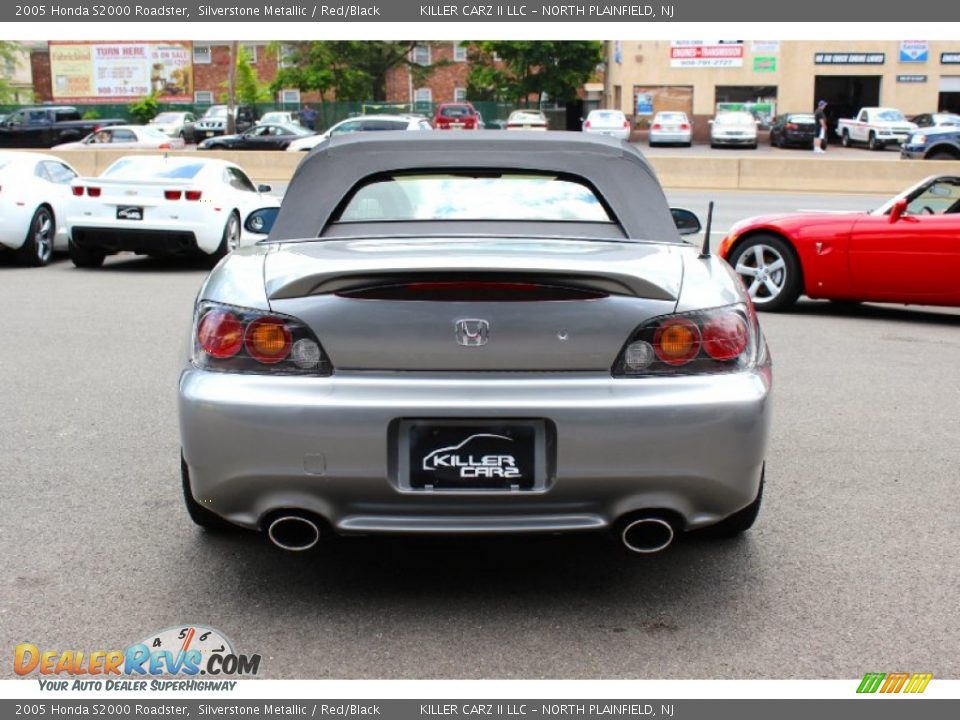 2005 Honda S2000 Roadster Silverstone Metallic / Red/Black Photo #16